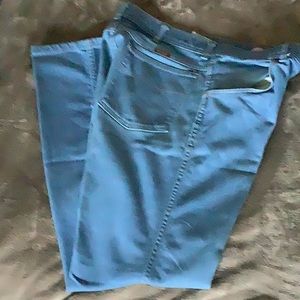 Men’s Wrangler Light Blue Jeans, 34 x 32, 50% Cotton and 50% Polyester.